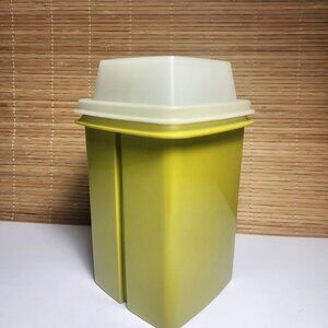 Vintage Tupperware Pick-A-Deli Pickle Olive Keeper 1330 Avocado Green Container